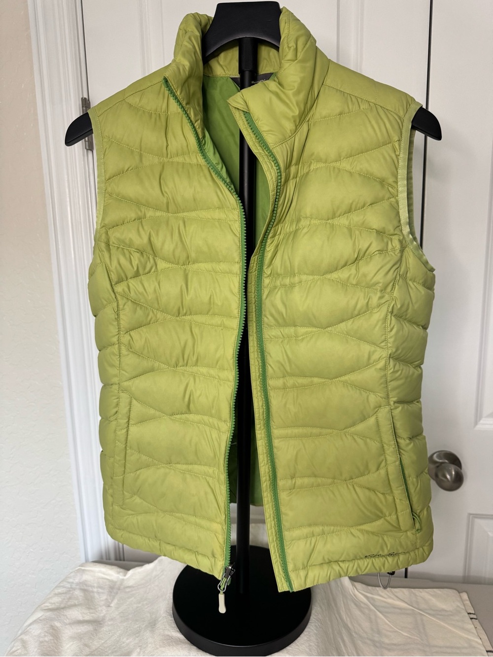 Eddie Bauer Bright Green Quilted Puffer Vest